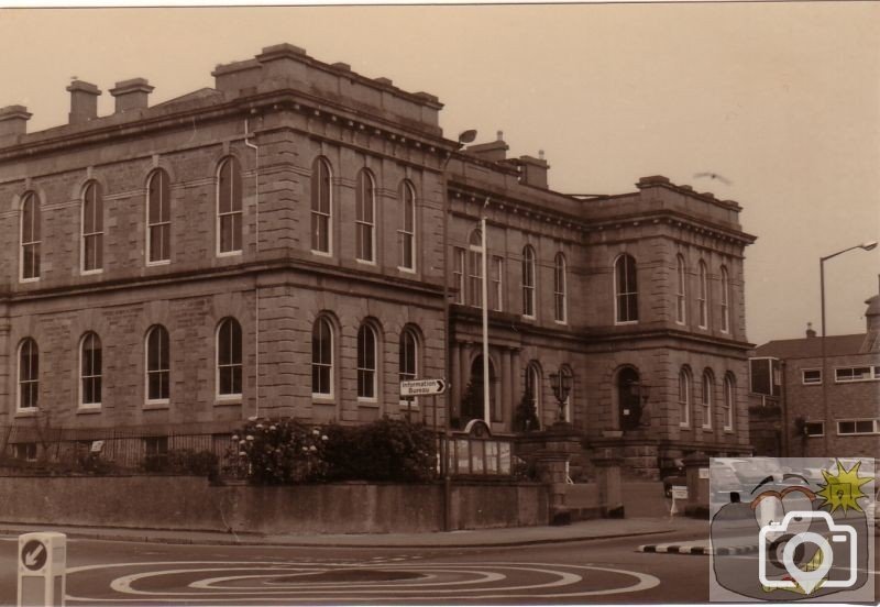 The Public building (St Johns Hall)