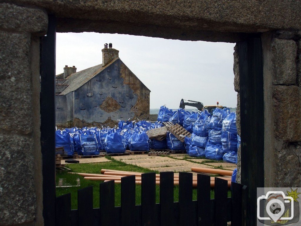 The Wharf requires attention - St Michael's Mount - 18May10