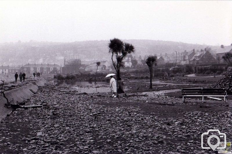 Tolcarne Beach and the path to Newlyn