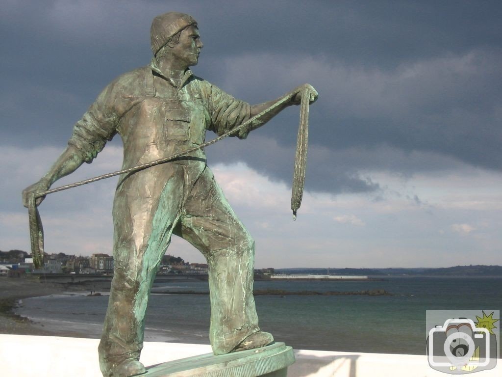 Tom looks out to see... the sea