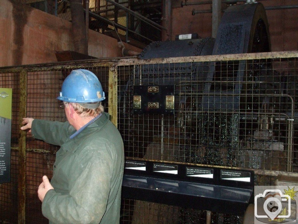 Tour of the Mine Processing Complex (see below) - 22 Jan, 2010