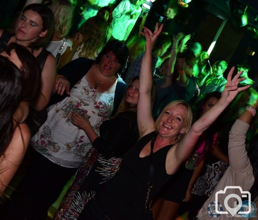 TOWIE NIGHT AT THE BARN PICS BY POKERBOY