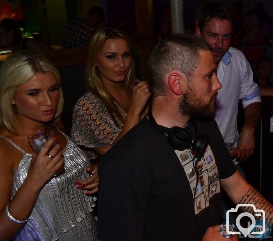 TOWIE NIGHT AT THE BARN PICS BY POKERBOY
