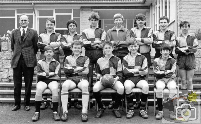 U15 Football Team 1967