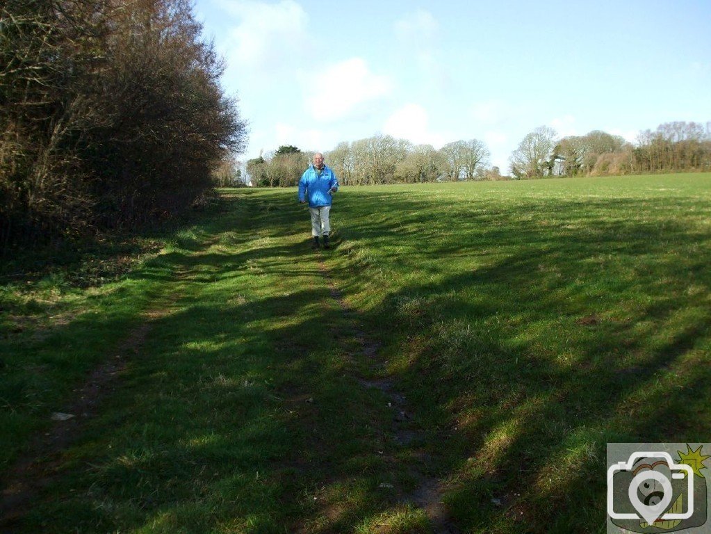 Walking across field from Trelissick, St Erth - 11Mar10