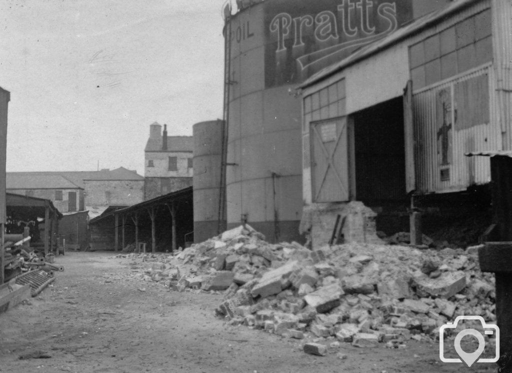 Wharf side demolition 1932