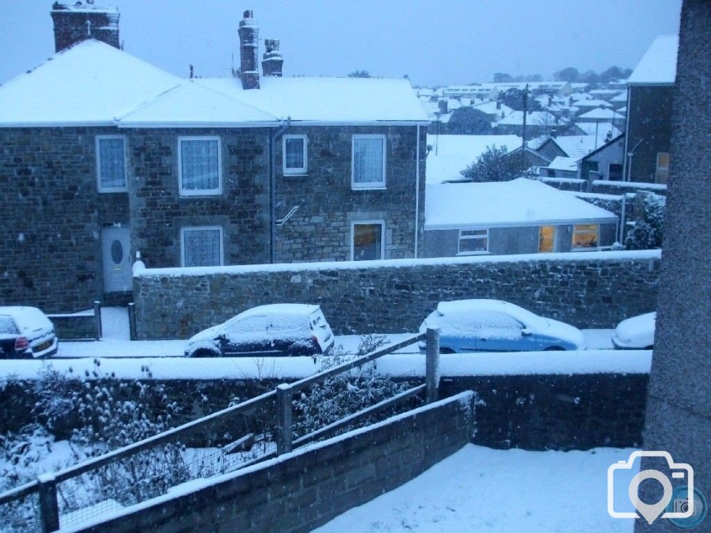 Winter comes early to Penzance - 9 a.m., 2 Dec'10