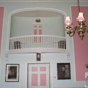 The Minstrels' Gallery, the Union Hotel