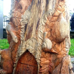 2-Carved tree, Penzance - 4th Dec., 2009