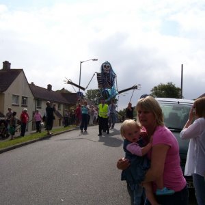 Alverton school Mazey day parade.