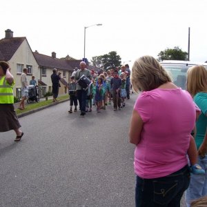 Alverton school Mazey day parade.