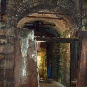 Calciner for decontaminating the cassiterite (tin ore)