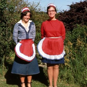Waitresses of Carnwether's G.Hse, Pelistry, St Mary's, Scilly