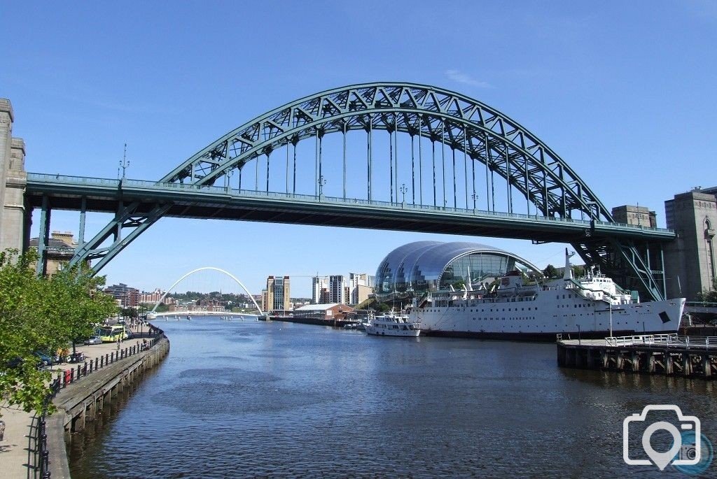Bridge over the Tyne - 2