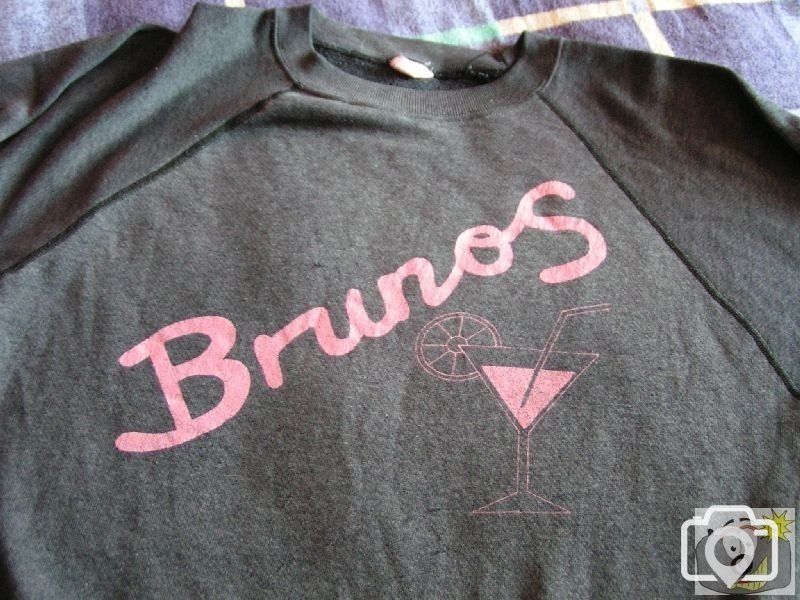 Bruno's Bar sweat shirt Front
