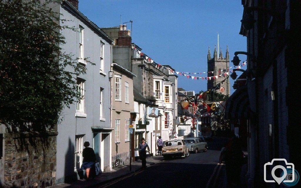 Chapel St in May 1977