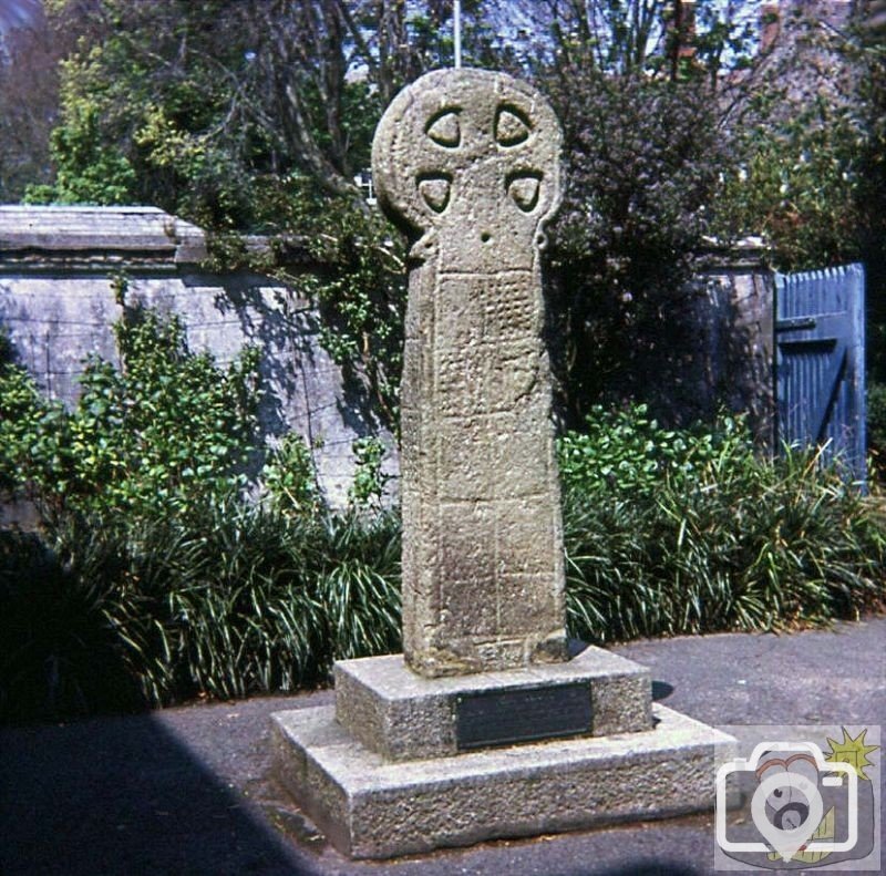 Cross outside the Penlee Museum, 1977