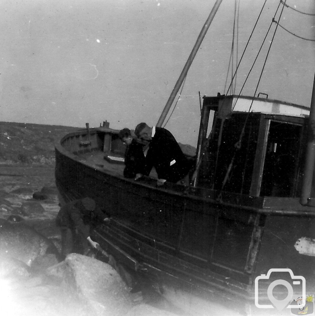 Fishing Vessel  stranded St Loy