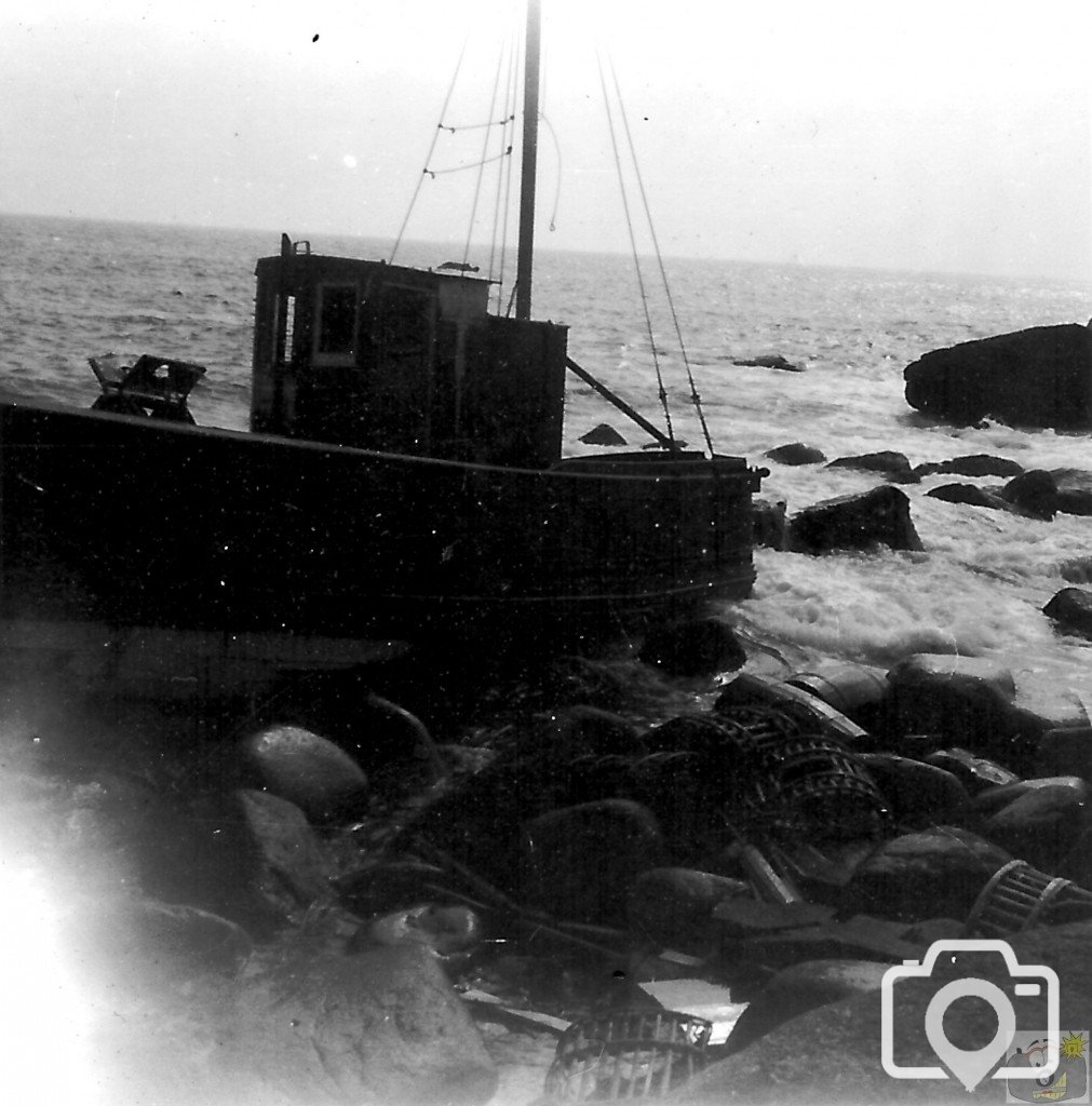 Fishing Vessel  stranded St Loy