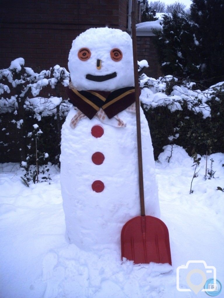 ♬ Frosty the Snowman.♬