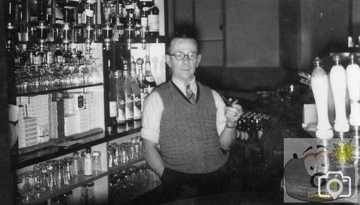 Mount's Bay Hotel Bar 1949