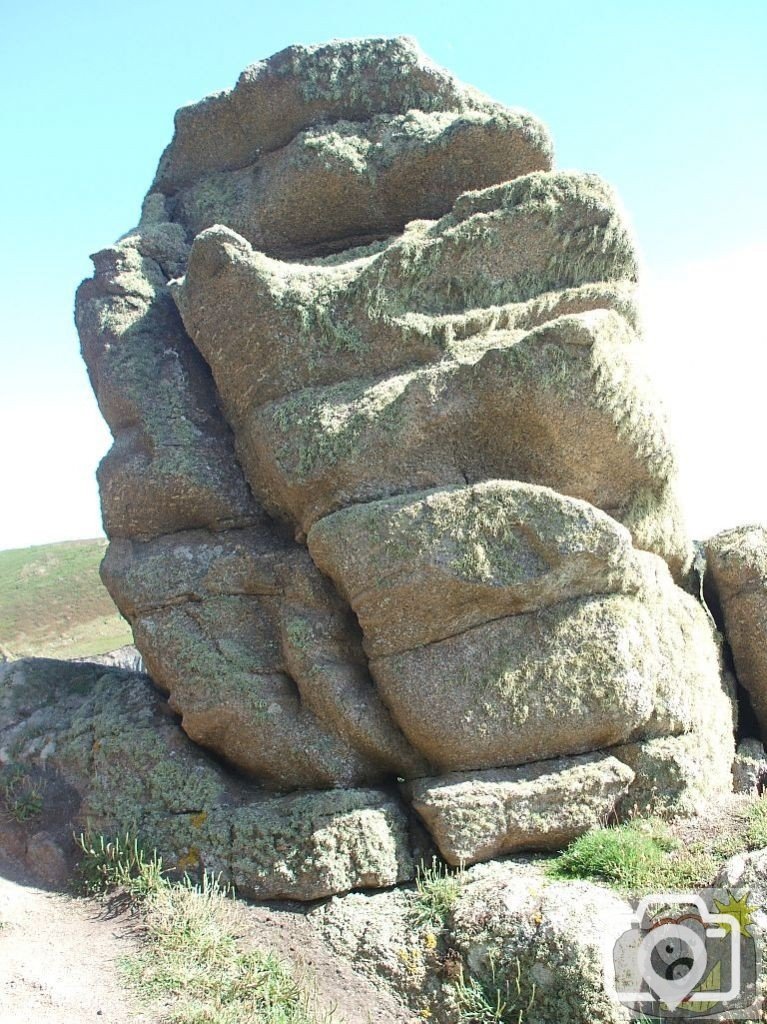 Nanjizel -  an interesting boss of eroded granite by the path