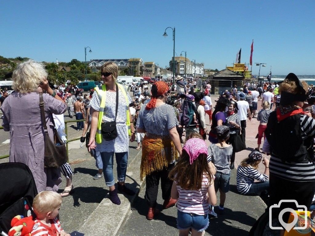 Pirate gathering on the Prom - 26Jun11