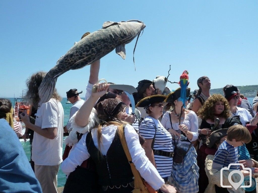 Pirate gathering on the Prom - 26Jun11