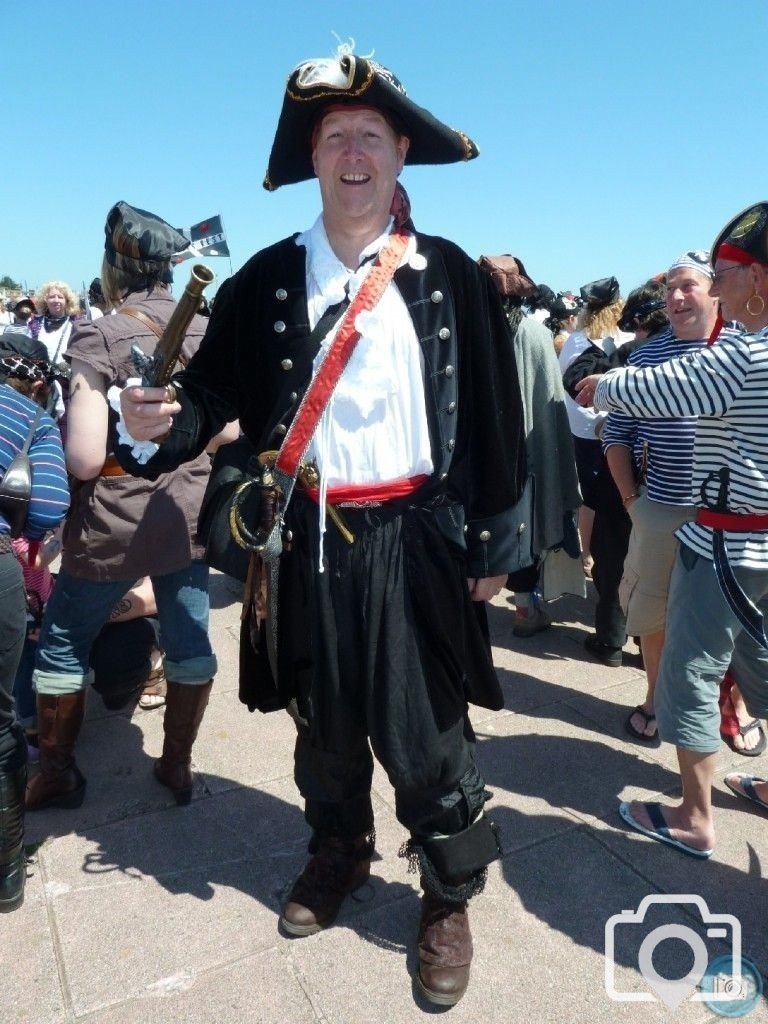 Pirate gathering on the Prom - 26Jun11