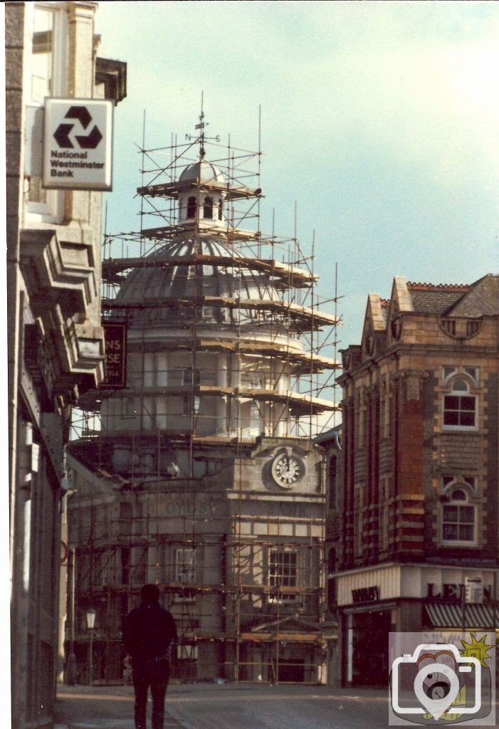 Renovation to dome of Market House