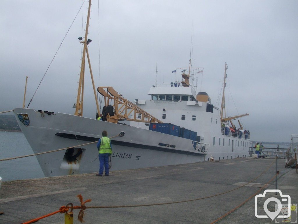 Scillonian berthing