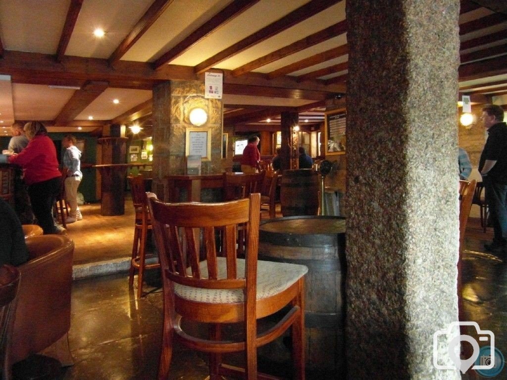 The Harbour Inn, Porthleven - 18May12