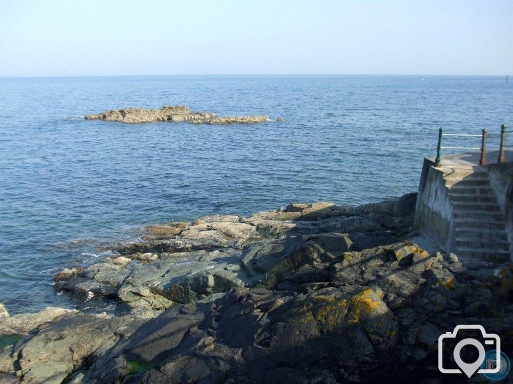 The Island, Pedn Olva, Battery Rocks