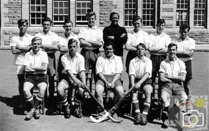 The 'Scavengers' Hockey Team 1950-51