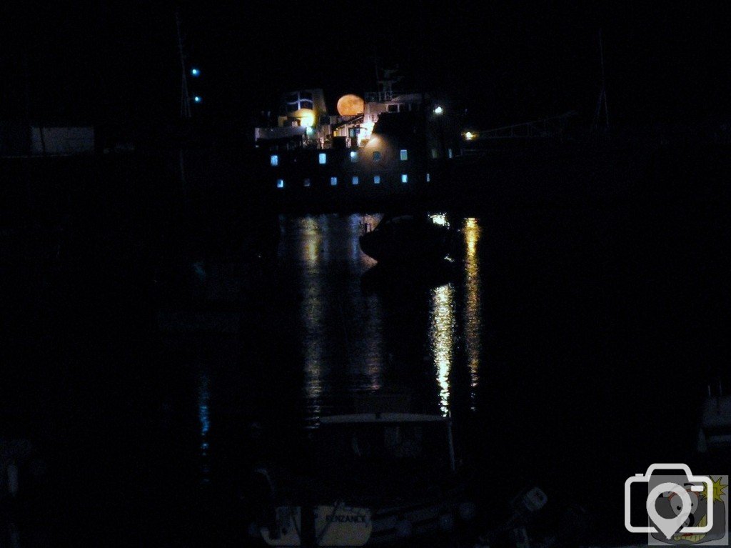 The Scillonian fully loaded with fresh moon