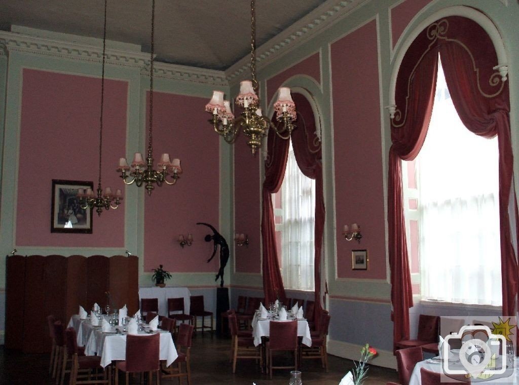 The Trafalgar Room, the Union Hotel